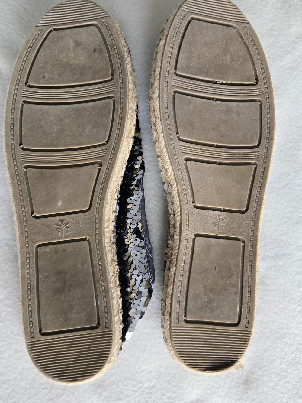 Esmara Reversible Sequin Espadrille-Style Flats – Silver/Black – Size 38 (US 7)